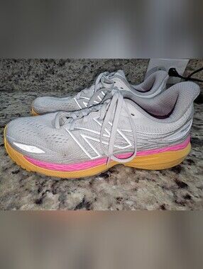 New Balance women's Fresh Foam X 860 V12 Running Shoe,  9.5 US